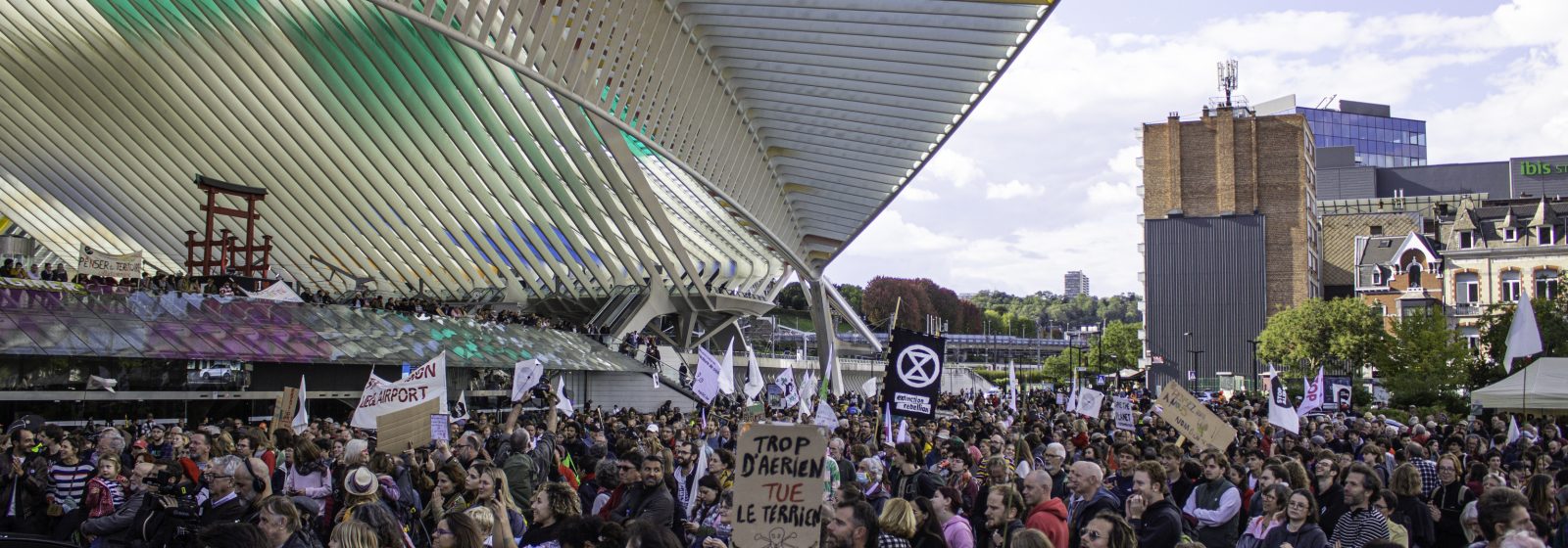 Demonstranten tegen uitbreiding Liège Airport